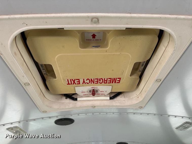 image for item NM9364 2000 Blue Bird  TC2000  school bus