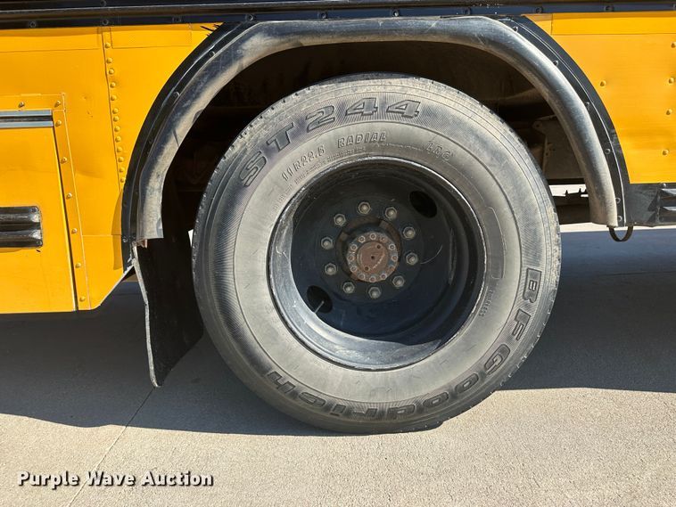 image for item NM9364 2000 Blue Bird  TC2000  school bus