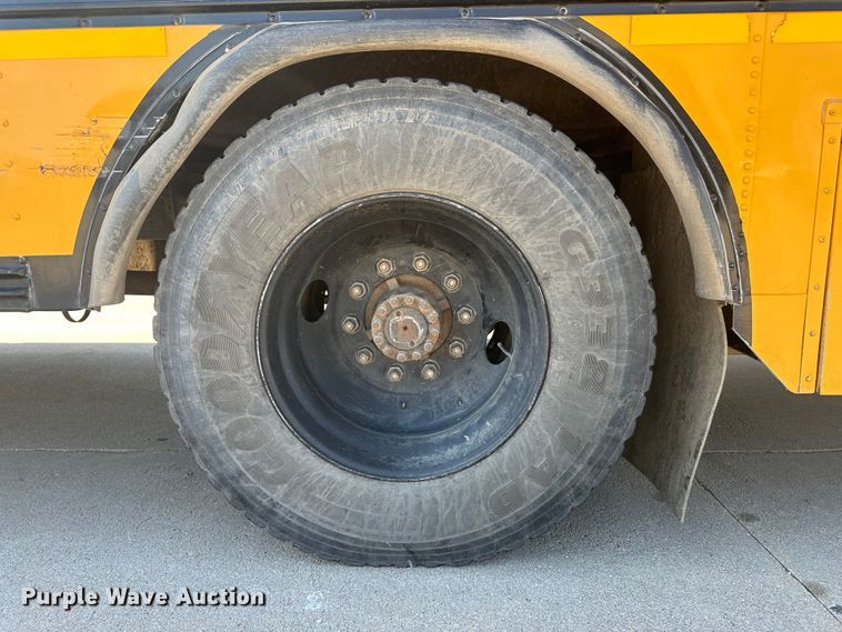 image for item NM9364 2000 Blue Bird  TC2000  school bus