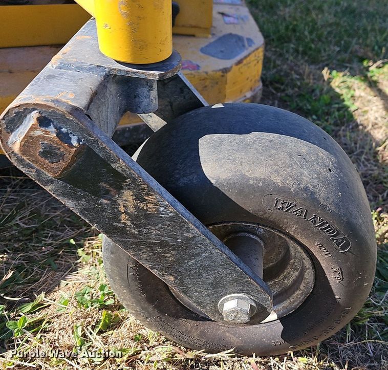 image for item NP9033 2011 Hustler X-One  ZTR lawn mower