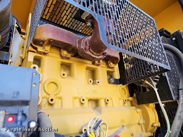 image for item NP9035 2006 Caterpillar D25-4  generator