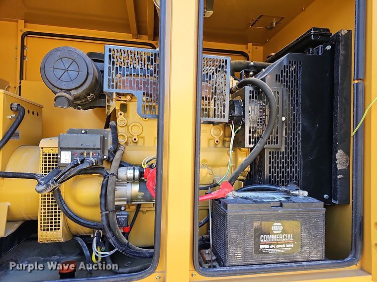 image for item NP9035 2006 Caterpillar D25-4  generator