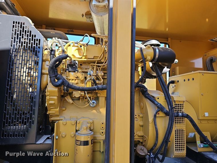 image for item NP9035 2006 Caterpillar D25-4  generator