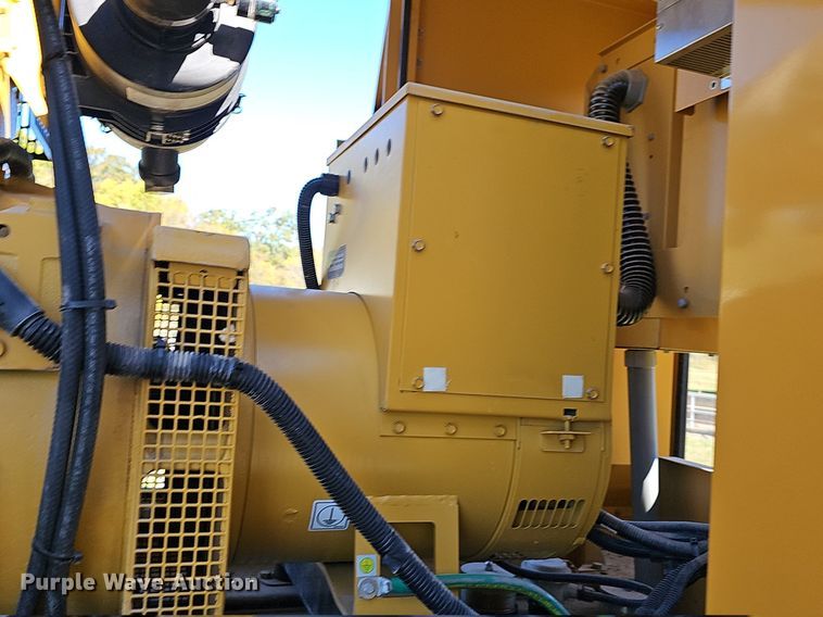 image for item NP9035 2006 Caterpillar D25-4  generator