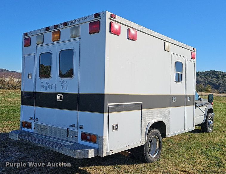 image for item NP9064 1994 Chevrolet 3500  ambulance