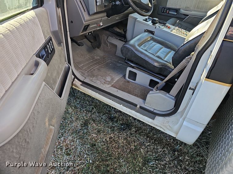 image for item NP9064 1994 Chevrolet 3500  ambulance