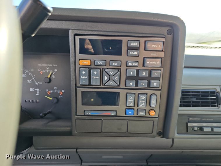 image for item NP9064 1994 Chevrolet 3500  ambulance