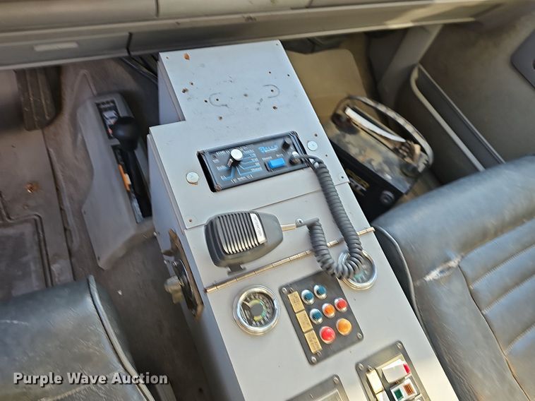 image for item NP9064 1994 Chevrolet 3500  ambulance