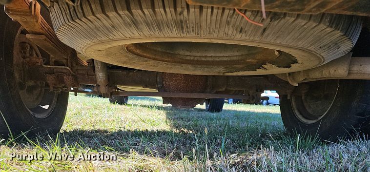 image for item NP9066 1999 Chevrolet Tahoe  SUV