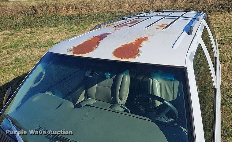 image for item NP9066 1999 Chevrolet Tahoe  SUV