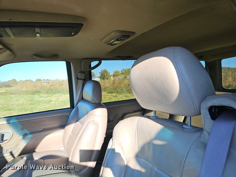 image for item NP9066 1999 Chevrolet Tahoe  SUV