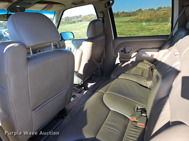 image for item NP9066 1999 Chevrolet Tahoe  SUV