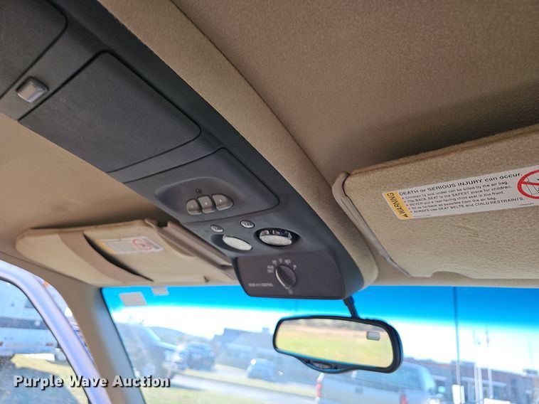 image for item NP9066 1999 Chevrolet Tahoe  SUV