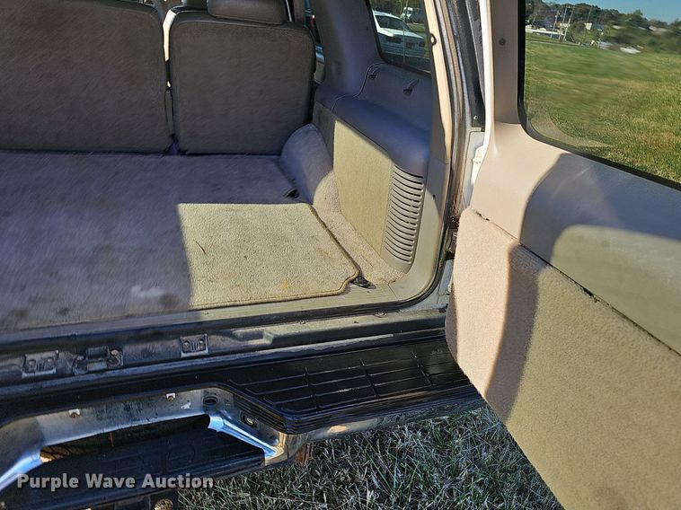 image for item NP9066 1999 Chevrolet Tahoe  SUV