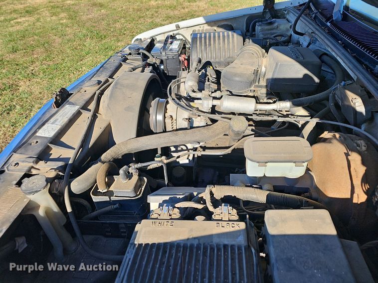 image for item NP9066 1999 Chevrolet Tahoe  SUV