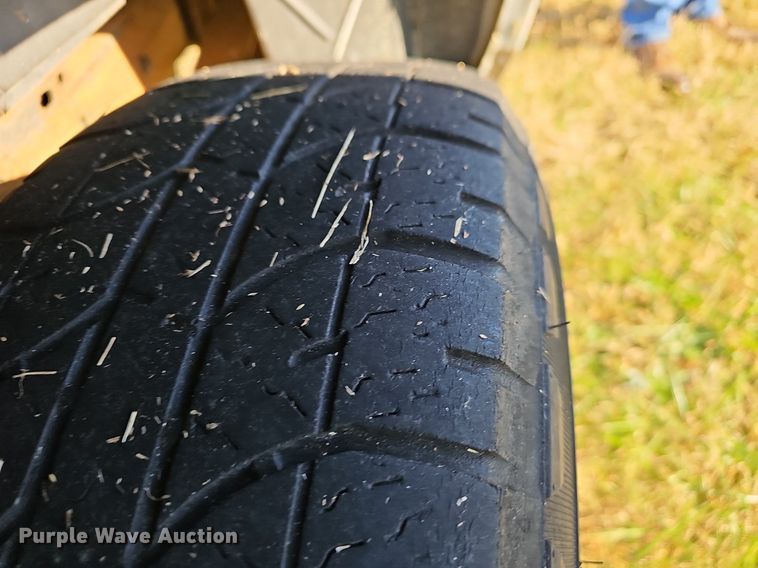 image for item NP9066 1999 Chevrolet Tahoe  SUV