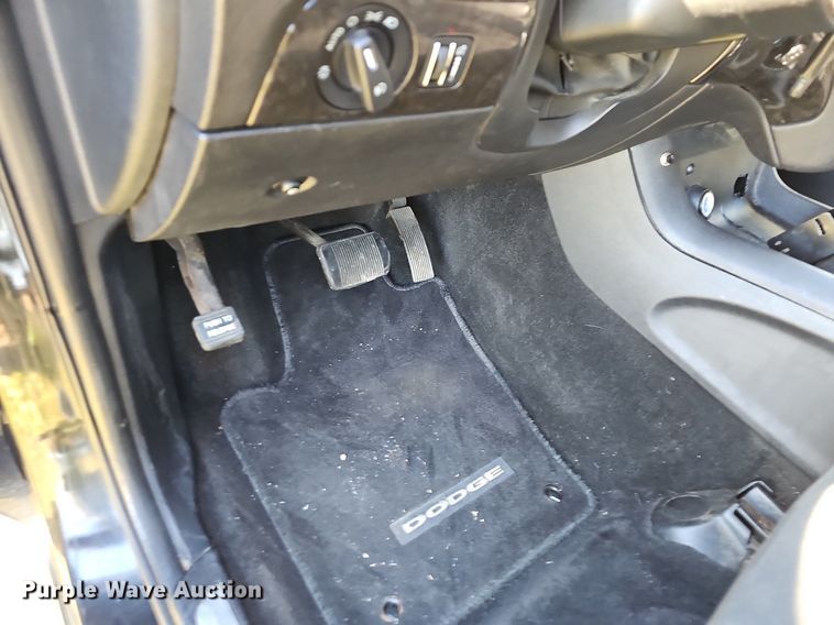 image for item NP9067 2012 Dodge Durango Crew  SUV