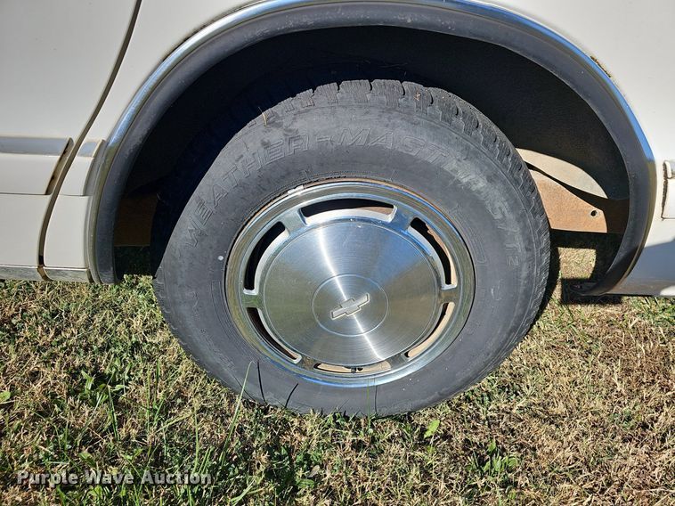 image for item NP9069 1993 Chevrolet Caprice Classic