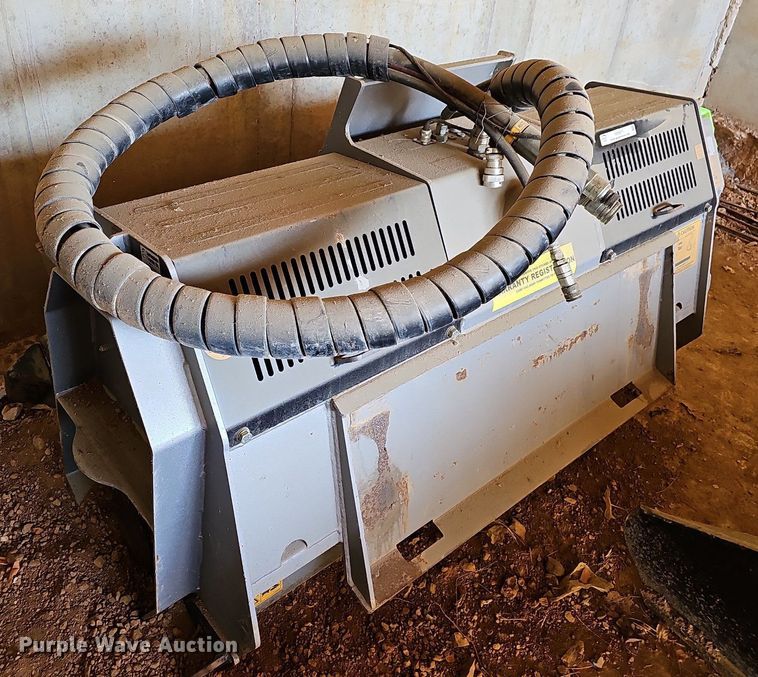 image for item NP9071 2018 FAE STC/SSL-150  skid steer stone crusher