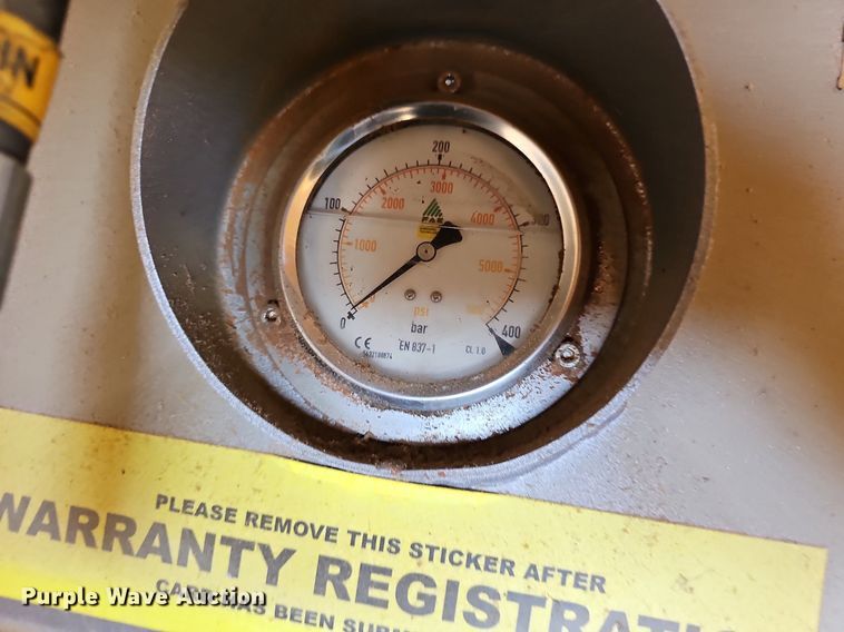 image for item NP9071 2018 FAE STC/SSL-150  skid steer stone crusher