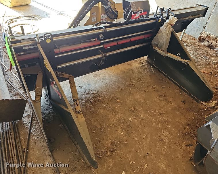 2015 Simex ST 200 skid steer asphalt float in Berryville, AR Item NP9072 for sale Purple Wave