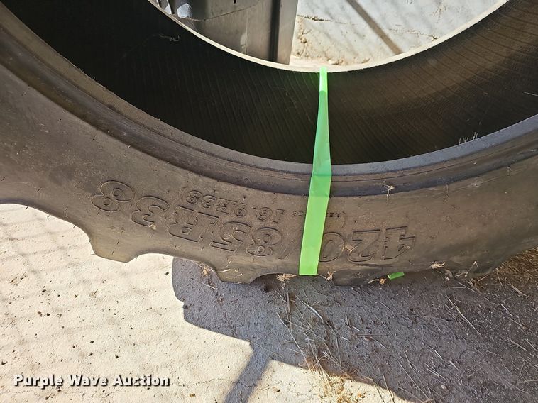 image for item NP9074 AgriMax RT855  420/85R38 tire