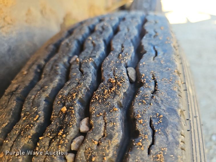 image for item NP9076 2016 Big Tex 14GX  end dump trailer