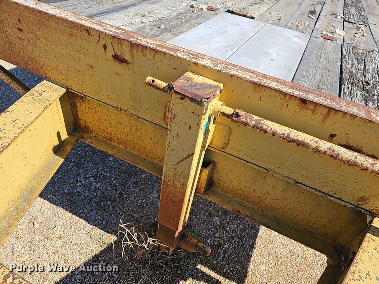 image for item NP9077 1989 Better Bilt  equipment trailer