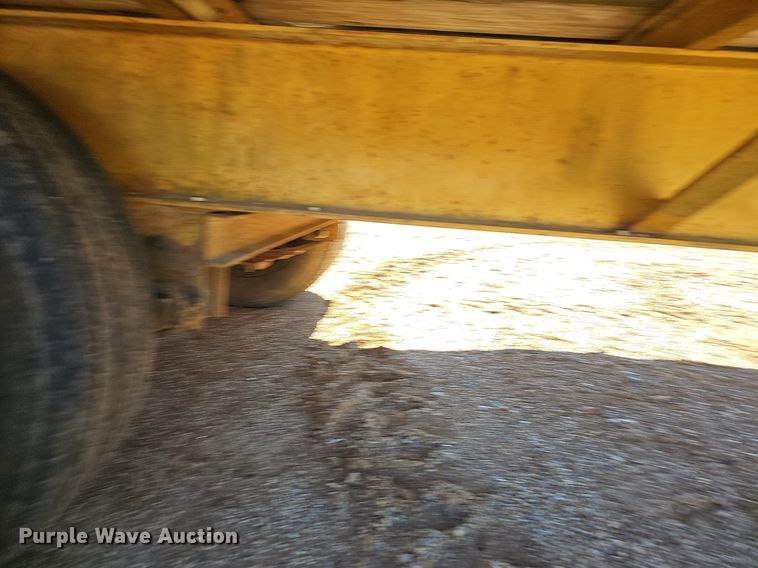 image for item NP9077 1989 Better Bilt  equipment trailer