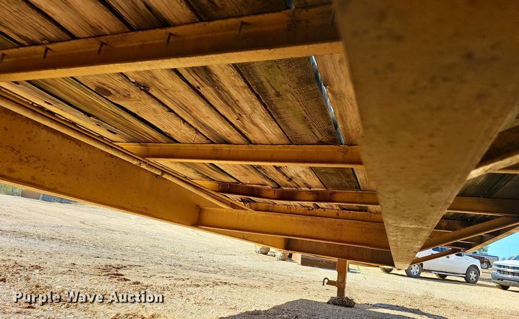 image for item NP9077 1989 Better Bilt  equipment trailer