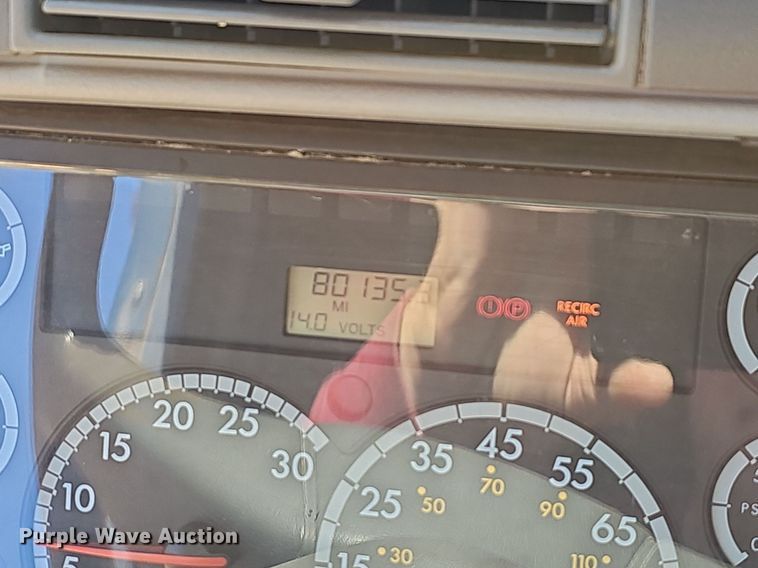 image for item NP9078 2000 Freightliner Argosy  semi truck