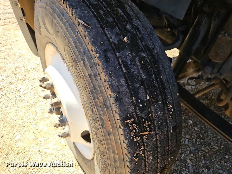 image for item NP9078 2000 Freightliner Argosy  semi truck