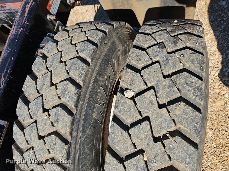 image for item NP9078 2000 Freightliner Argosy  semi truck