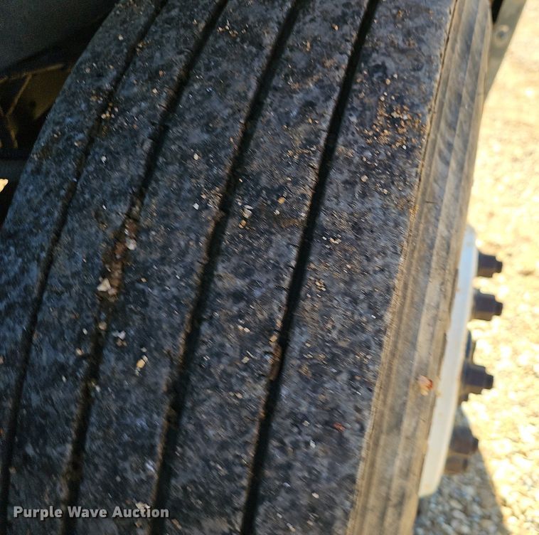 image for item NP9078 2000 Freightliner Argosy  semi truck