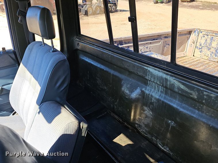 image for item NP9080 1987 Toyota  pickup truck