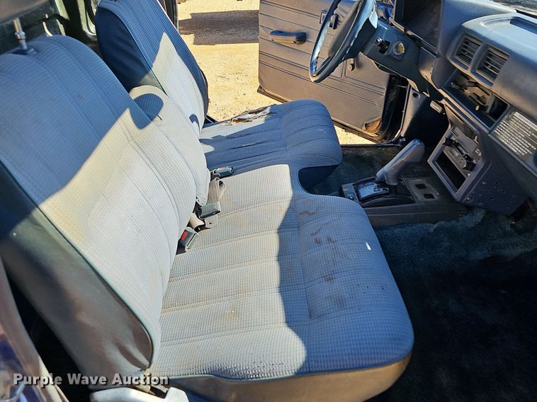 image for item NP9080 1987 Toyota  pickup truck