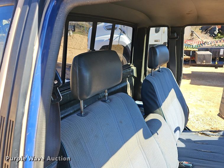 image for item NP9080 1987 Toyota  pickup truck