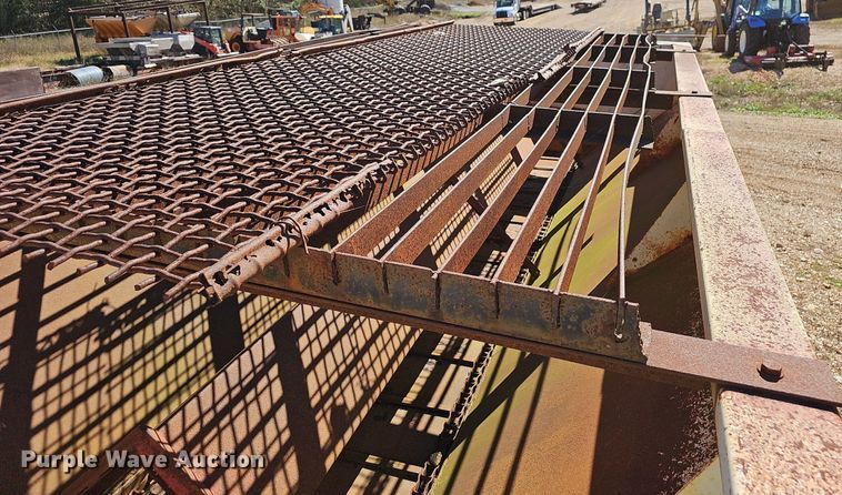 image for item NP9081 1987 Ford F700  manure spreader truck