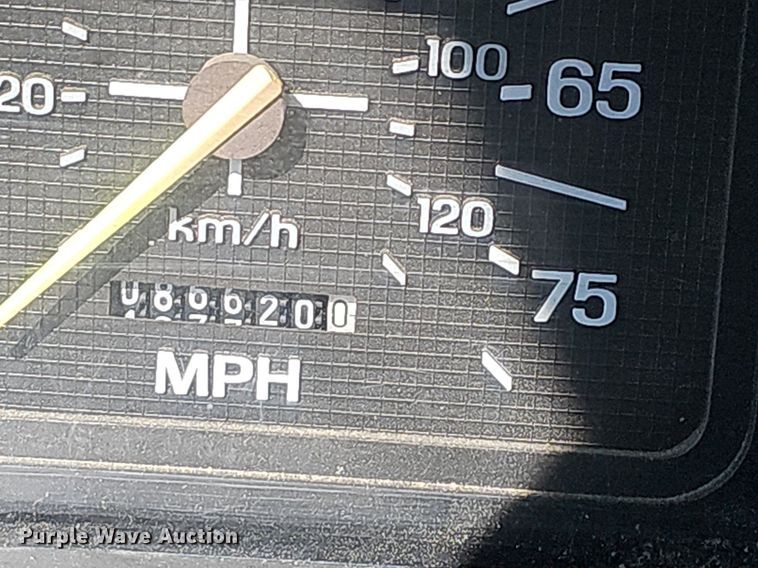 image for item NP9081 1987 Ford F700  manure spreader truck