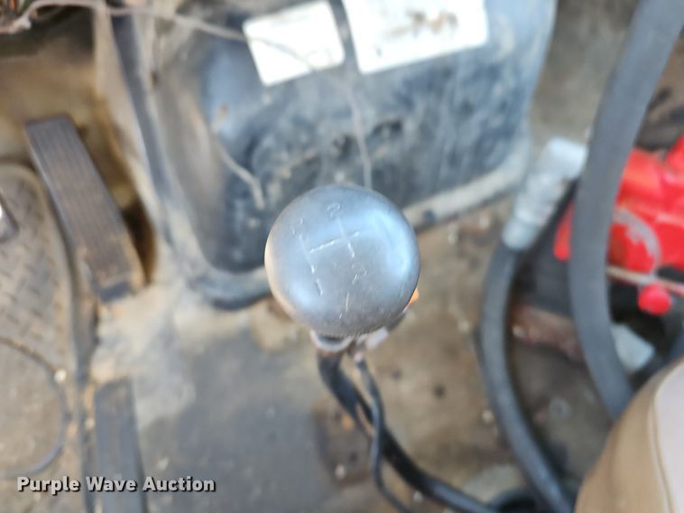 image for item NP9081 1987 Ford F700  manure spreader truck