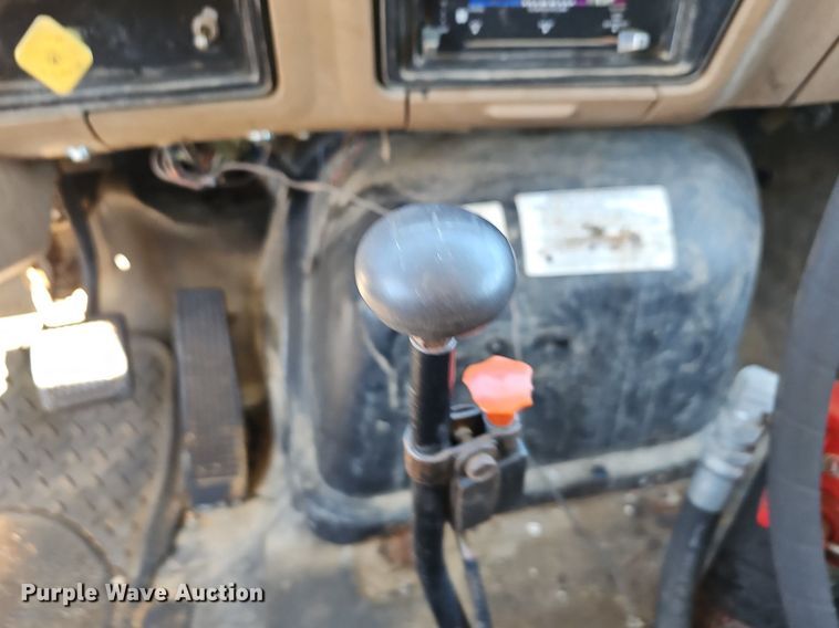 image for item NP9081 1987 Ford F700  manure spreader truck