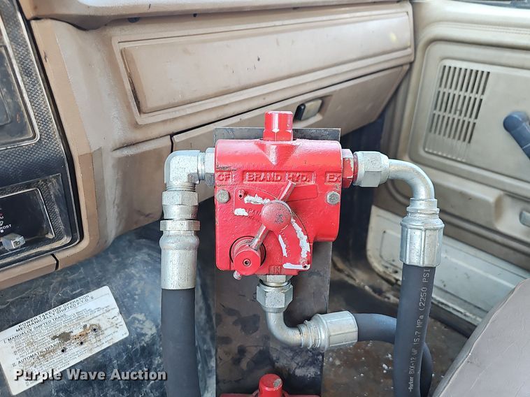 image for item NP9081 1987 Ford F700  manure spreader truck