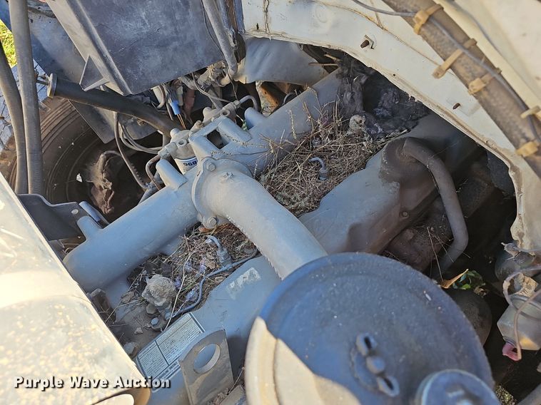 image for item NP9081 1987 Ford F700  manure spreader truck