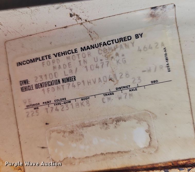 image for item NP9081 1987 Ford F700  manure spreader truck