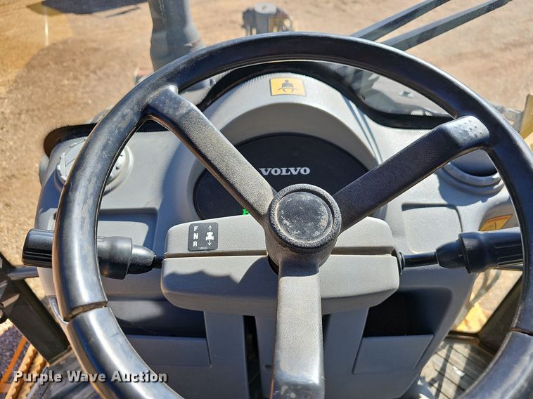 image for item NP9082 2008 Volvo BL70  backhoe