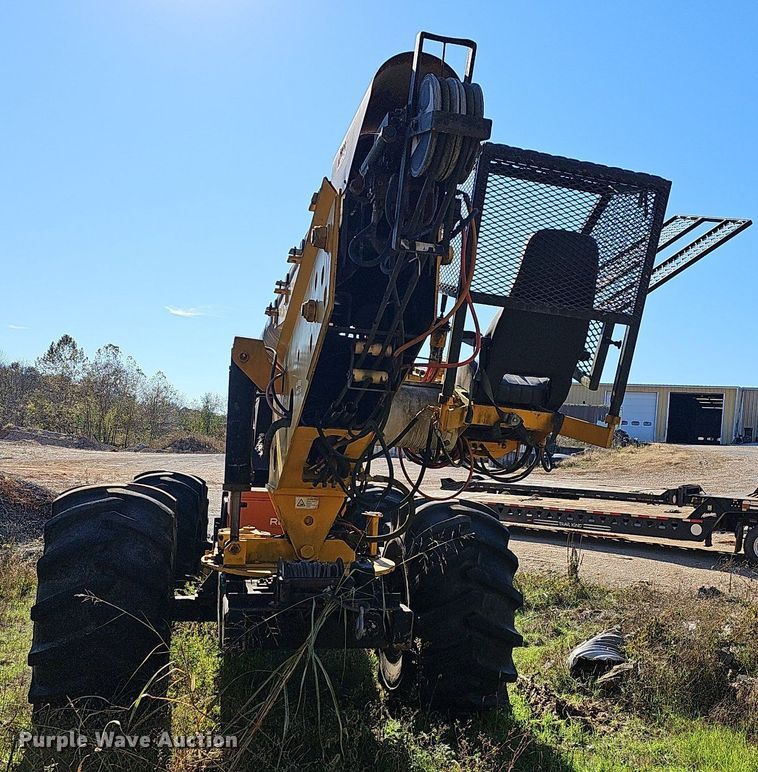 image for item NP9083 Jarraff  All-terrain tree trimmer