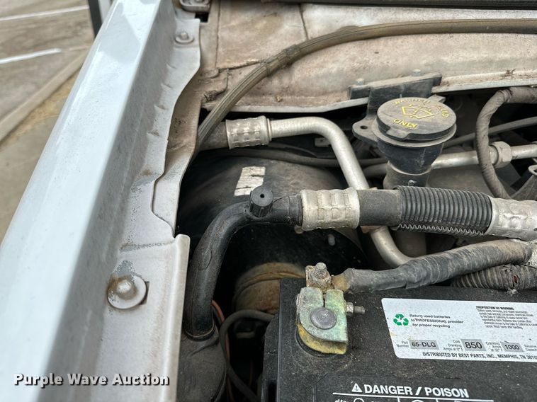 image for item NQ9484 2013 Ford E450  shuttle bus