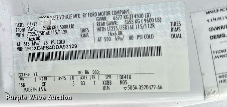 image for item NQ9484 2013 Ford E450  shuttle bus