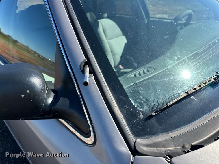 image for item NQ9507 2004 Ford Crown Victoria Police Interceptor