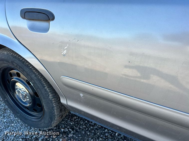 image for item NQ9507 2004 Ford Crown Victoria Police Interceptor